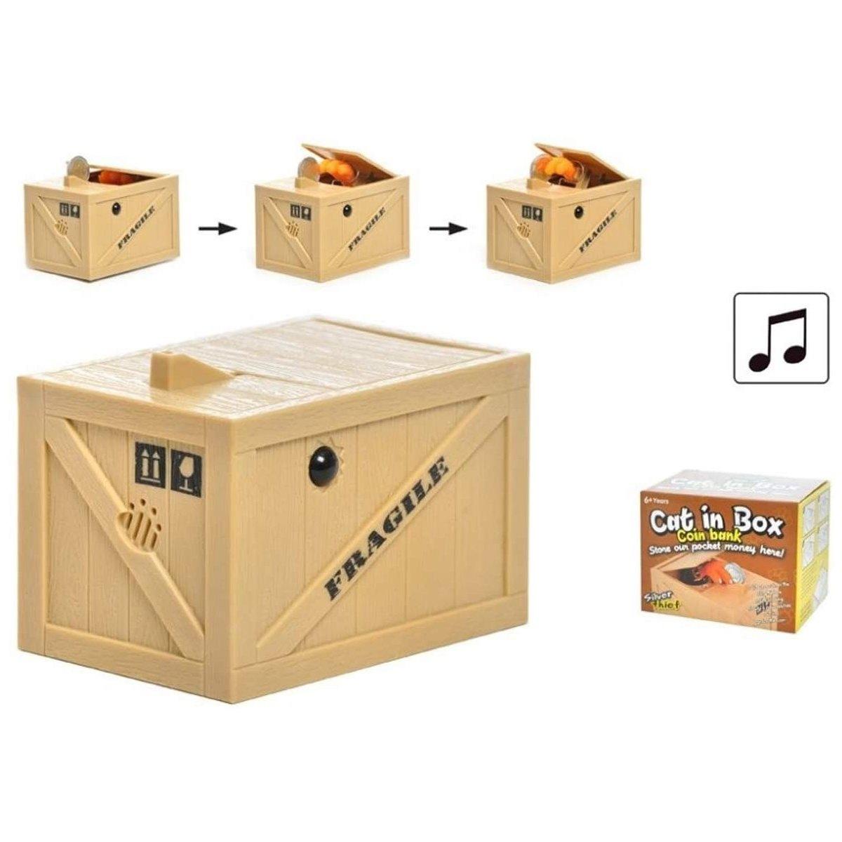 Salvadanaio cat on the box